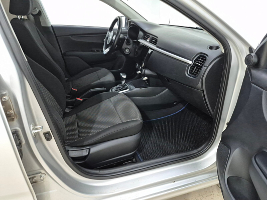 Kia Rio Luxe, 2017 года, пробег 133605 км