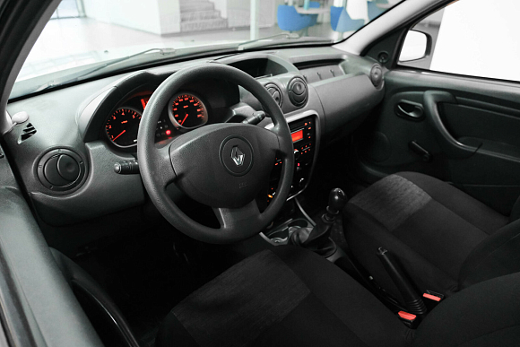 Renault Duster Authentique, 2015 года, пробег 124500 км
