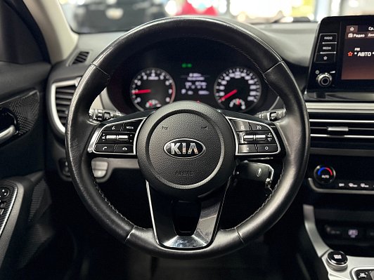 Kia Seltos Luxe, 2021 года, пробег 93801 км