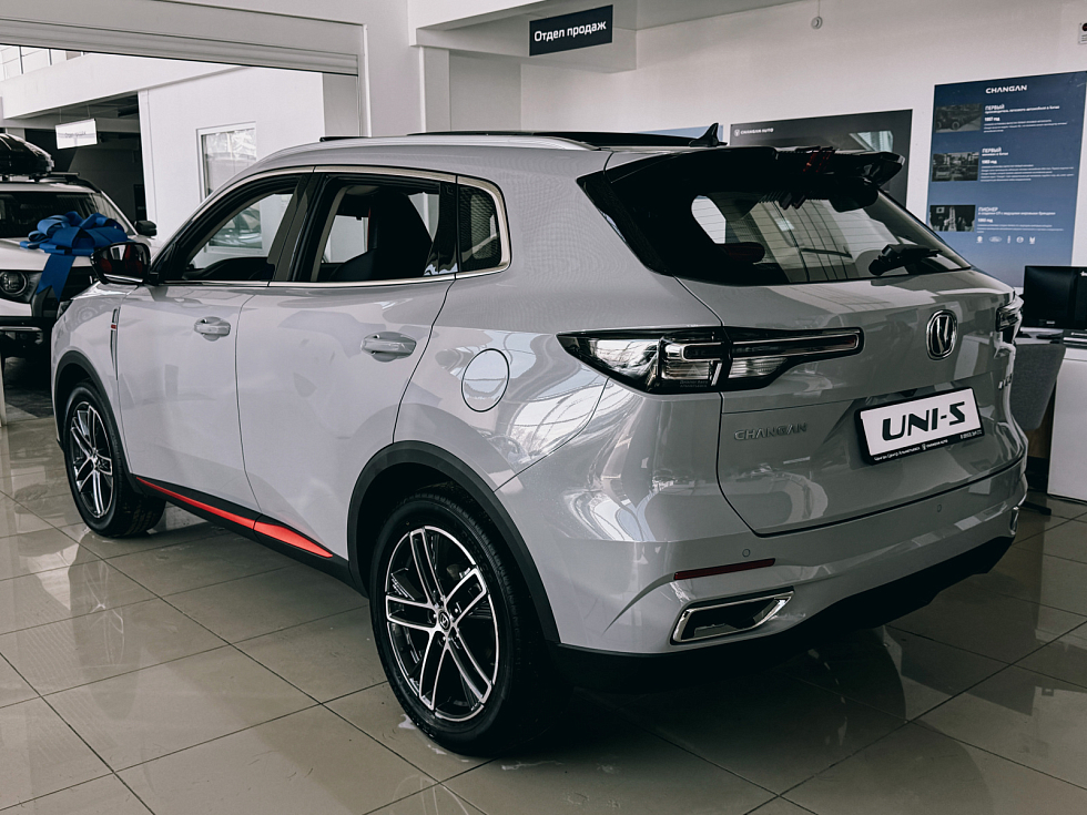 Changan UNI-S Техно, серый