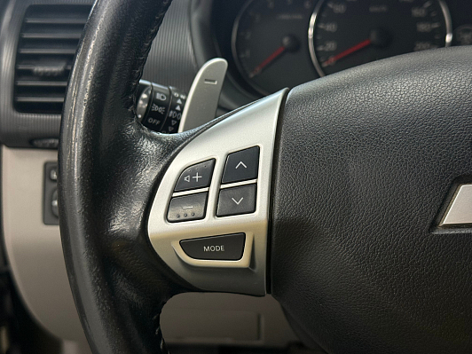 Mitsubishi Pajero Sport, 2014 года, пробег 195000 км