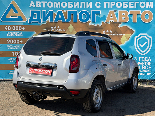 Renault Duster Expression, 2015 года, пробег 200000 км