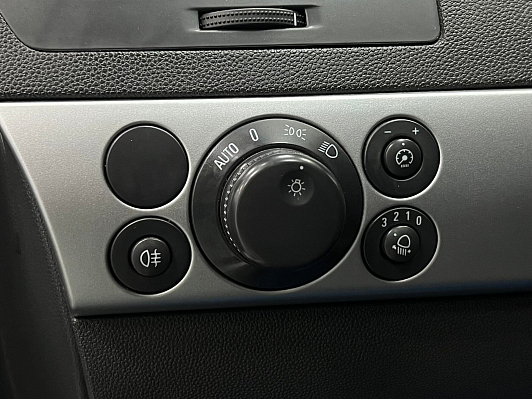 Opel Astra Enjoy, 2013 года, пробег 149601 км