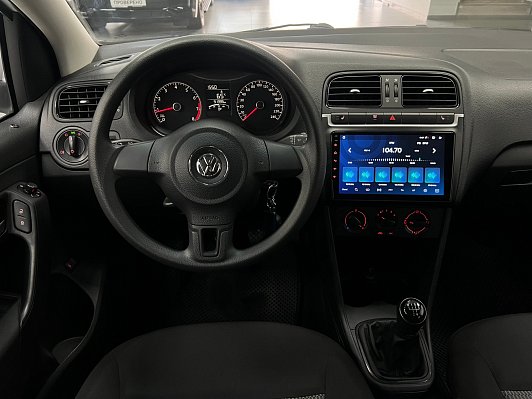 Volkswagen Polo Comfortline, 2015 года, пробег 91392 км