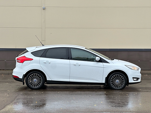 Ford Focus, 2016 года, пробег 142318 км