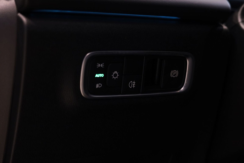 Omoda C7 Active, серебряный