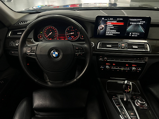 BMW 7 серии, 2013 года, пробег 306354 км