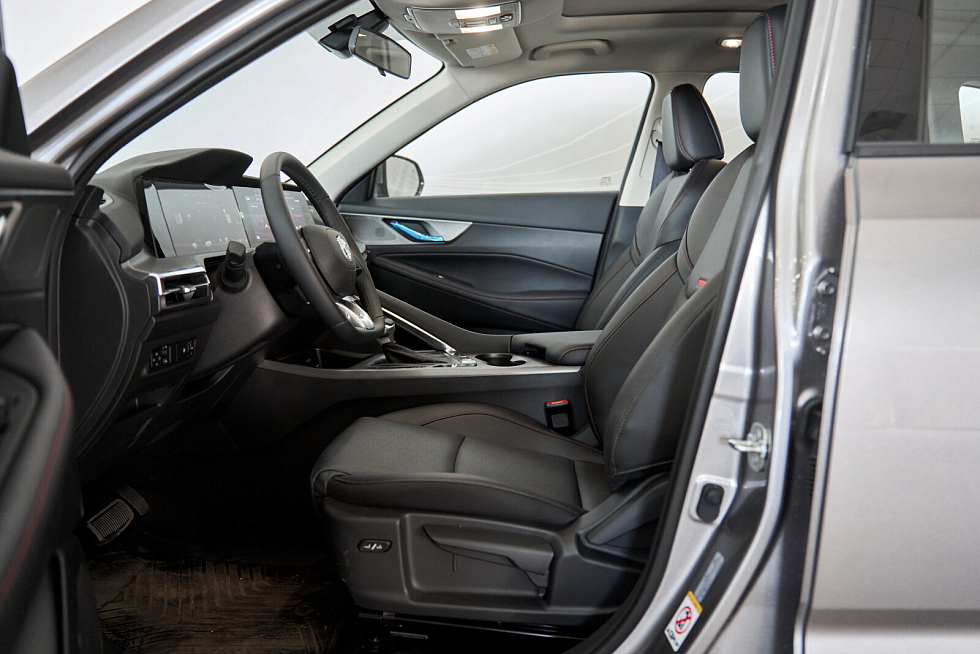 Changan CS35 Plus Техно, серебряный