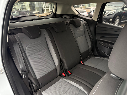 Ford Kuga Trend, 2016 года, пробег 114290 км