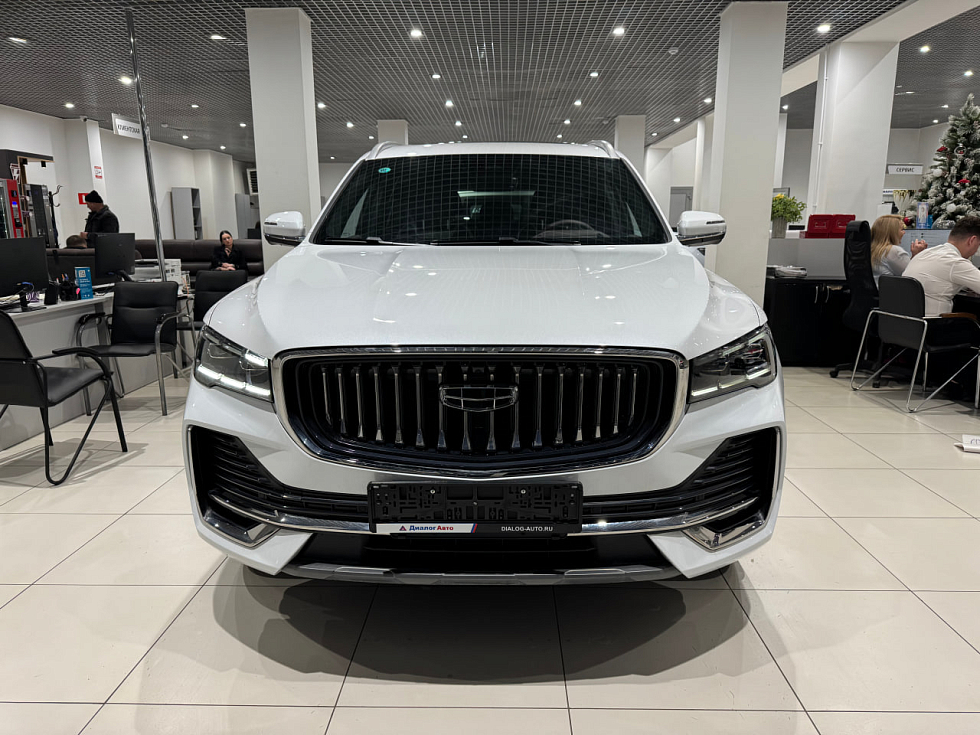 Geely Monjaro Flagship, белый