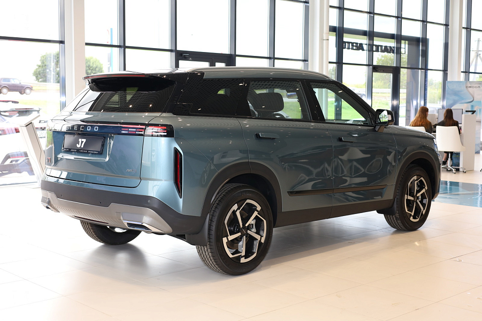 Jaecoo J7 Supreme, зеленый