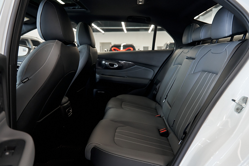 GAC Empow GL S-style, белый