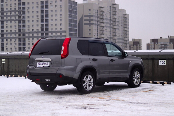 Nissan X-Trail, 2014 года, пробег 200000 км