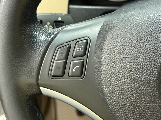 BMW X1, 2011 года, пробег 218145 км