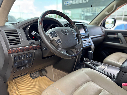 Toyota Land Cruiser, 2011 года, пробег 321650 км