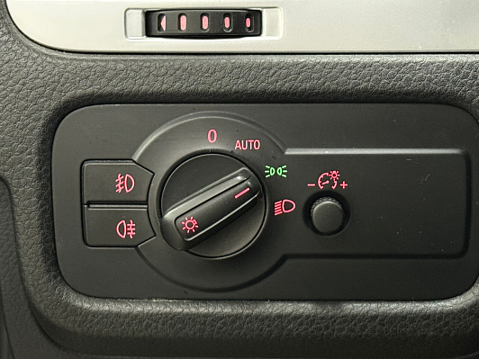 Volkswagen Touareg, 2010 года, пробег 223384 км