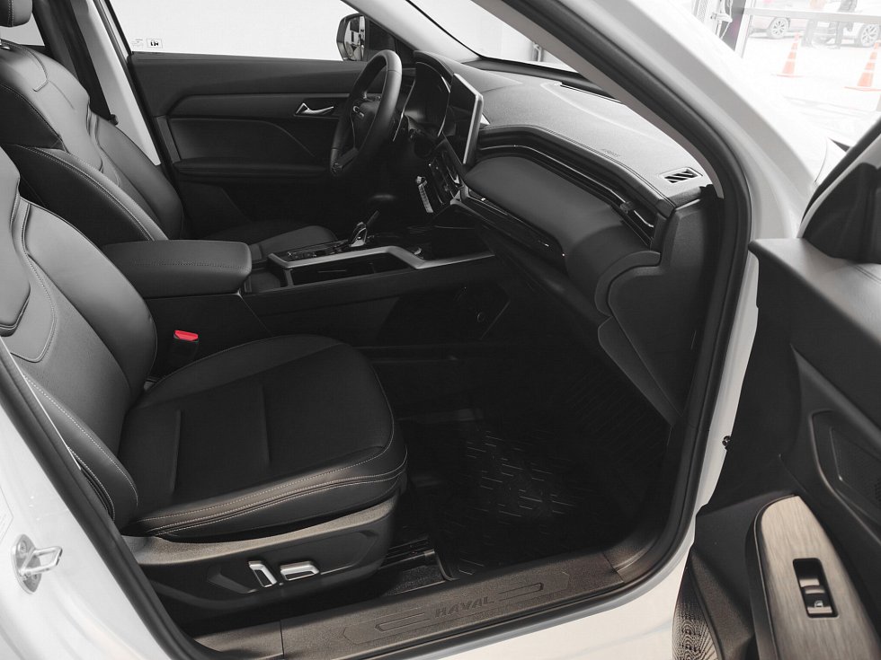 Haval Jolion Премиум, белый