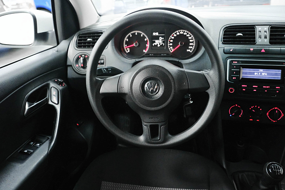 Volkswagen Polo Comfortline, 2015 года, пробег 199000 км