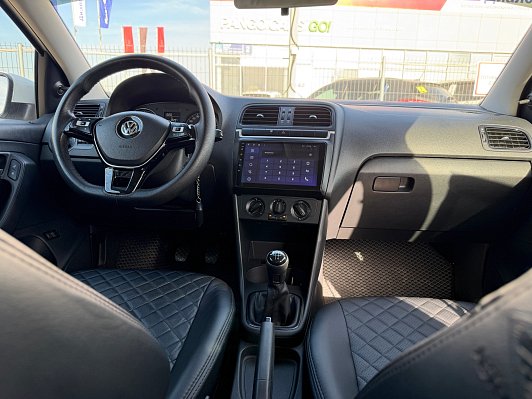 Volkswagen Polo Trendline, 2016 года, пробег 215473 км