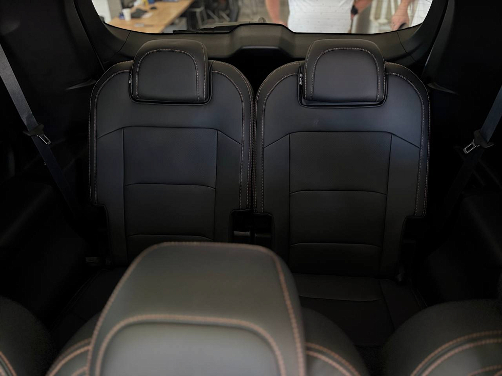 Geely Okavango Flagship, белый