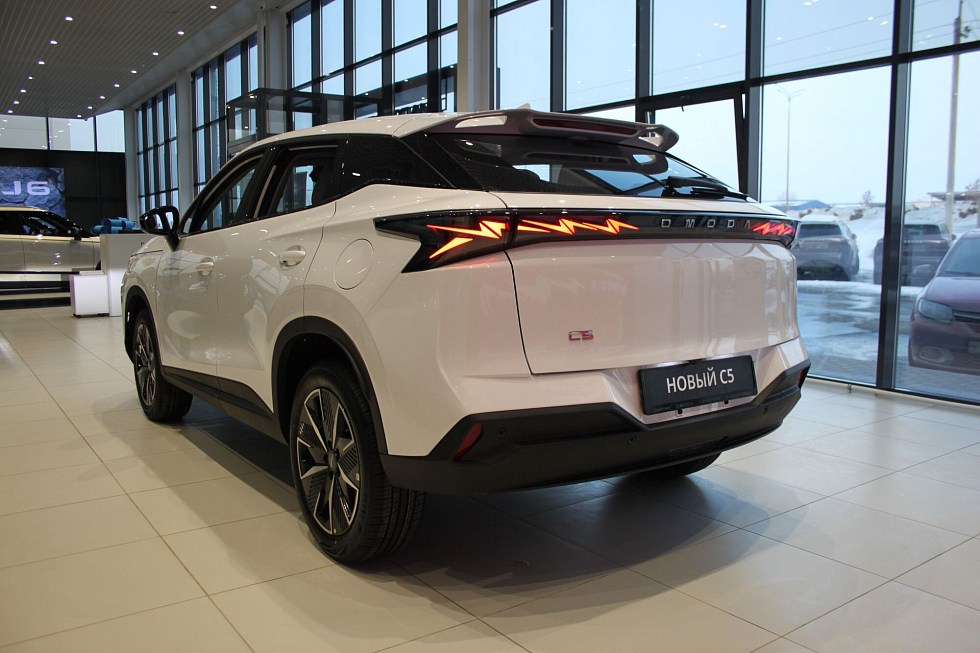 Omoda C5 , белый