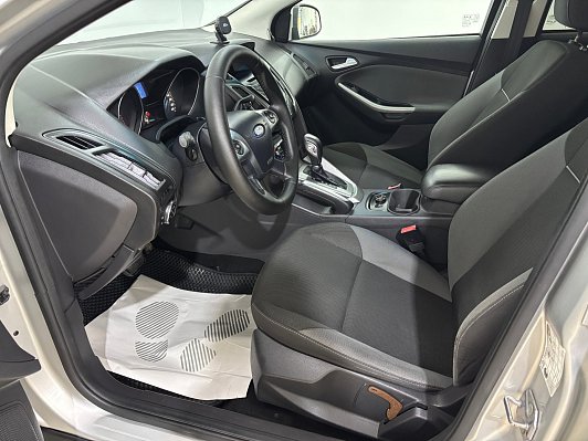 Ford Focus Titanium, 2012 года, пробег 176347 км