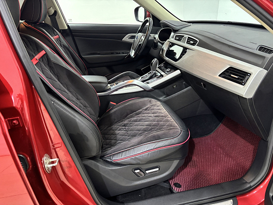 Geely Atlas Luxury, 2019 года, пробег 90364 км