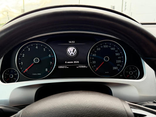 Volkswagen Touareg, 2013 года, пробег 198980 км