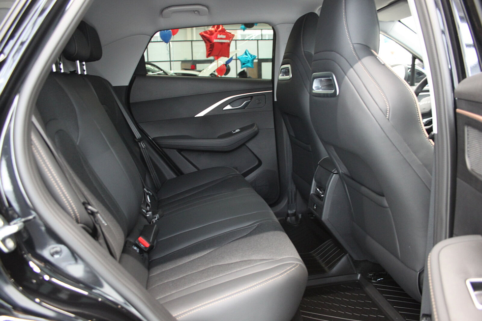 Omoda C5 Стиль (2024), черный