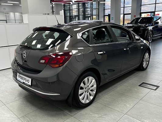 Opel Astra Cosmo, 2013 года, пробег 188650 км