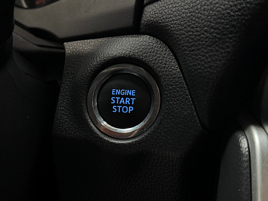 Toyota RAV4 Комфорт, 2021 года, пробег 115000 км