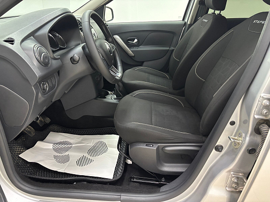 Renault Sandero, 2020 года, пробег 58230 км