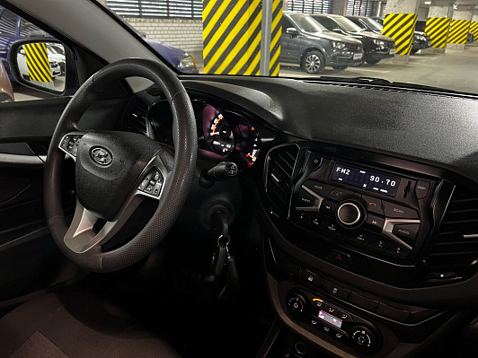 Lada (ВАЗ) Vesta Comfort Optima, 2019 года, пробег 106000 км