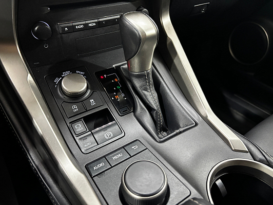 Lexus NX Comfort, 2015 года, пробег 196547 км