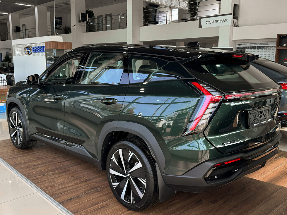 Geely Atlas Люкс, зеленый