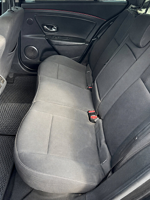 Renault Fluence, 2011 года, пробег 302000 км