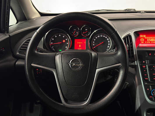 Opel Astra, 2013 года, пробег 222890 км