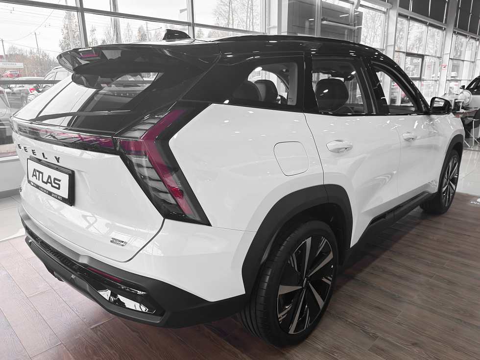 Geely Atlas Спорт, белый