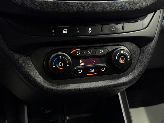 Lada (ВАЗ) Vesta Comfort Winter EnjoY Pro, 2018 года, пробег 101760 км