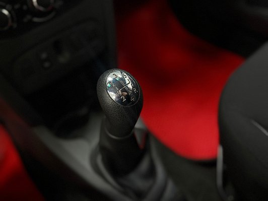 Renault Sandero Confort, 2017 года, пробег 135602 км