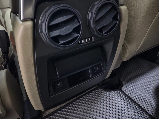 Land Rover Discovery, 2011 года, пробег 201492 км