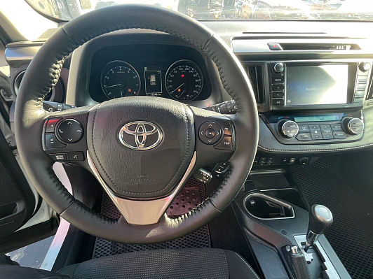 Toyota RAV4, 2017 года, пробег 133438 км