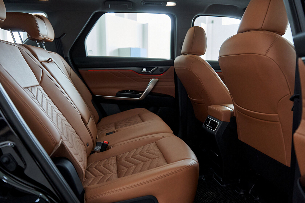 Changan CS95 Комфорт, черный
