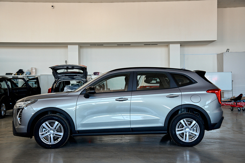 Haval Jolion Комфорт, серый
