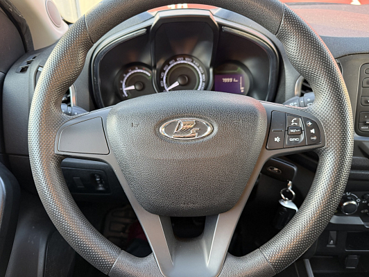 Lada (ВАЗ) XRAY Comfort, 2018 года, пробег 80000 км