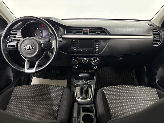 Kia Rio Luxe RED Line, 2018 года, пробег 130829 км
