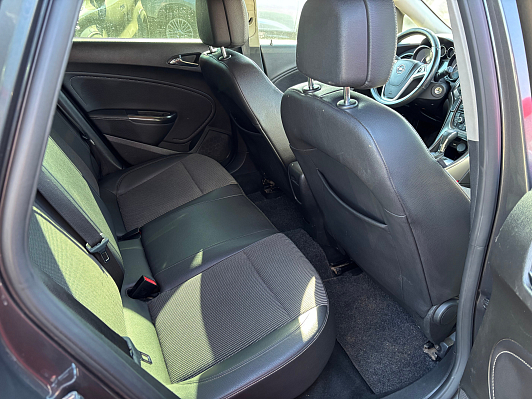 Opel Astra Cosmo, 2011 года, пробег 140765 км