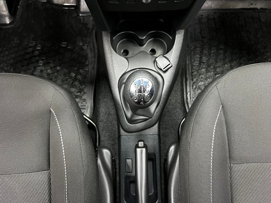 Renault Logan Special Edition, 2018 года, пробег 64000 км