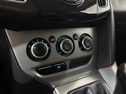 Ford Focus SYNC Edition, 2011 года, пробег 221435 км