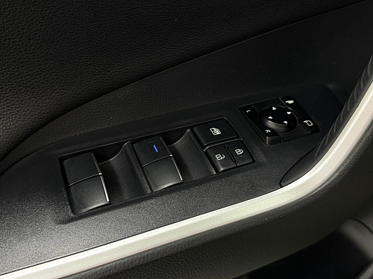 Toyota RAV4 Комфорт, 2020 года, пробег 91349 км